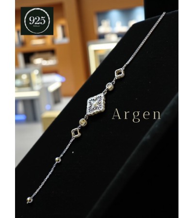 ÖZGÜN MODEL KARE ELMAS KESİM ZİRKONİA GÜMÜŞ BİLEKLİK
