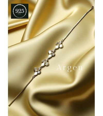 DÖRTLÜ ÇİÇEK FİGÜRLÜ SEDEF GOLD ZİRKONİA GÜMÜŞ BİLEKLİK