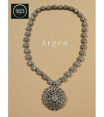 Elmas Kesim Elegant Gümüş Kolye