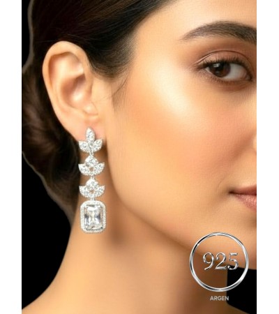 ÇİÇEK BAGET FİGÜRLÜ SALLANTILI ELMAS KESİM GÜMÜŞ KÜPE