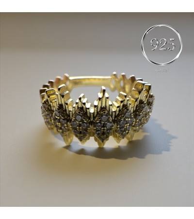 ÖLÇÜ 20 GOLD KRALİÇE TAÇ ELMAS KESİM ZİRKONİA  925 AYAR GÜMÜŞ YÜZÜK