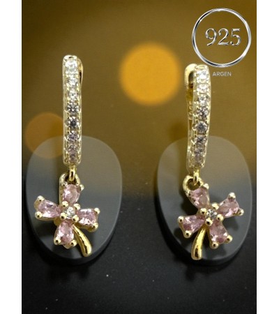 GOLD PEMBE ÇİÇEKLİ GÜMÜŞ KÜPE