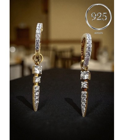 GOLD ELMAS KESİM ZİRKONİA SALLANTILI GÜMÜŞ KÜPE